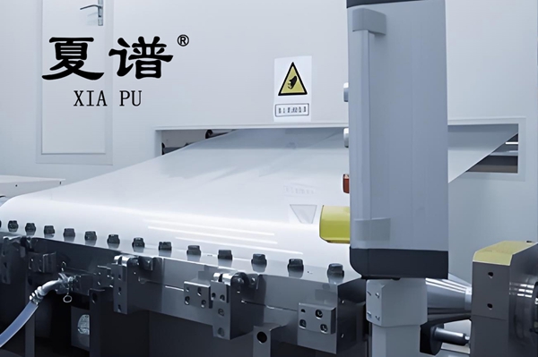 汽车膜到底贵不贵大概多少钱？